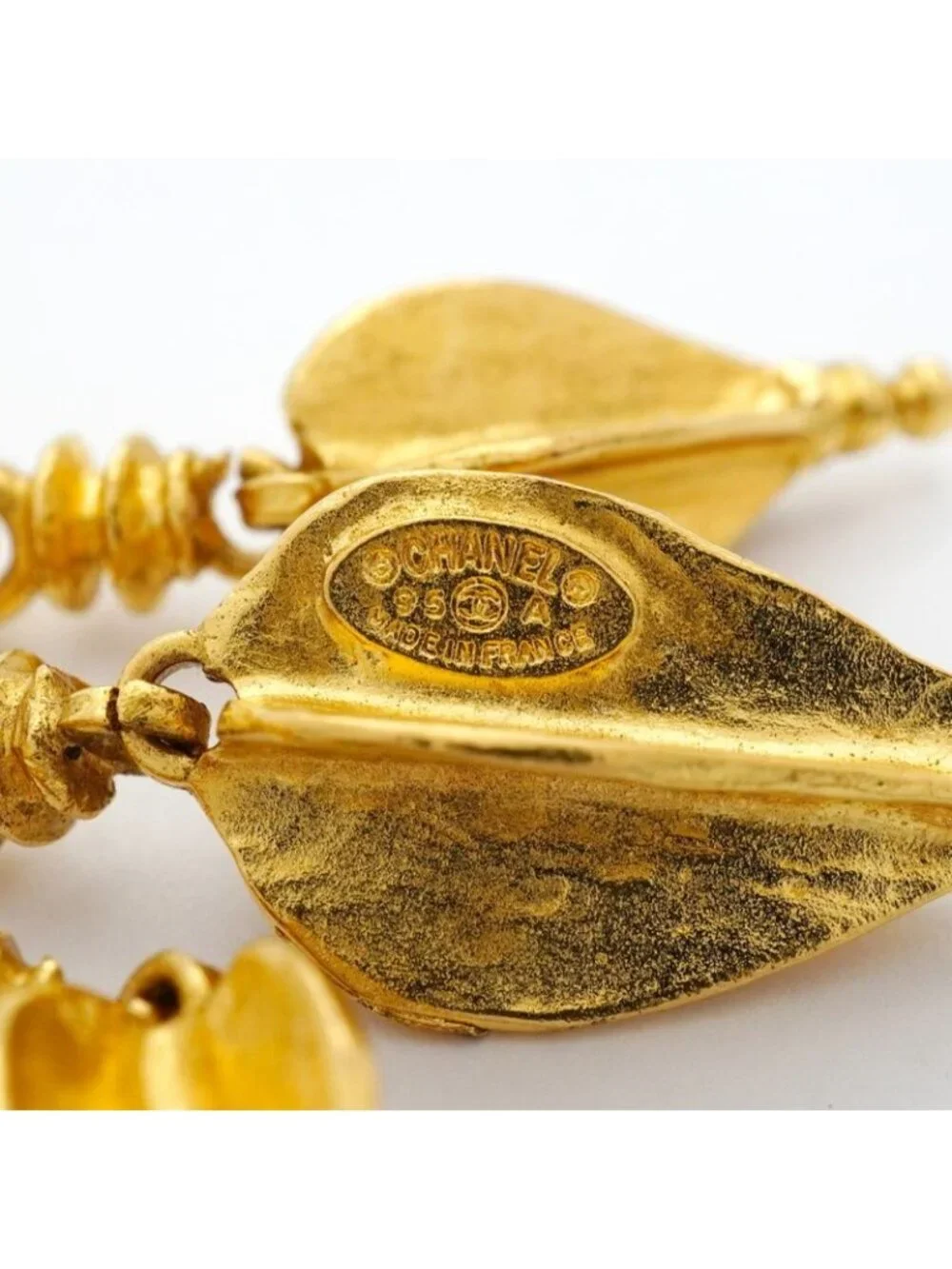 Chanel Brooch Vintage CC Logo Swing Gold Plated - Picture 4 of 7